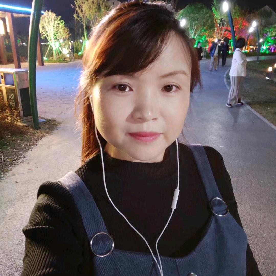 。｛🦄香💕🦄}