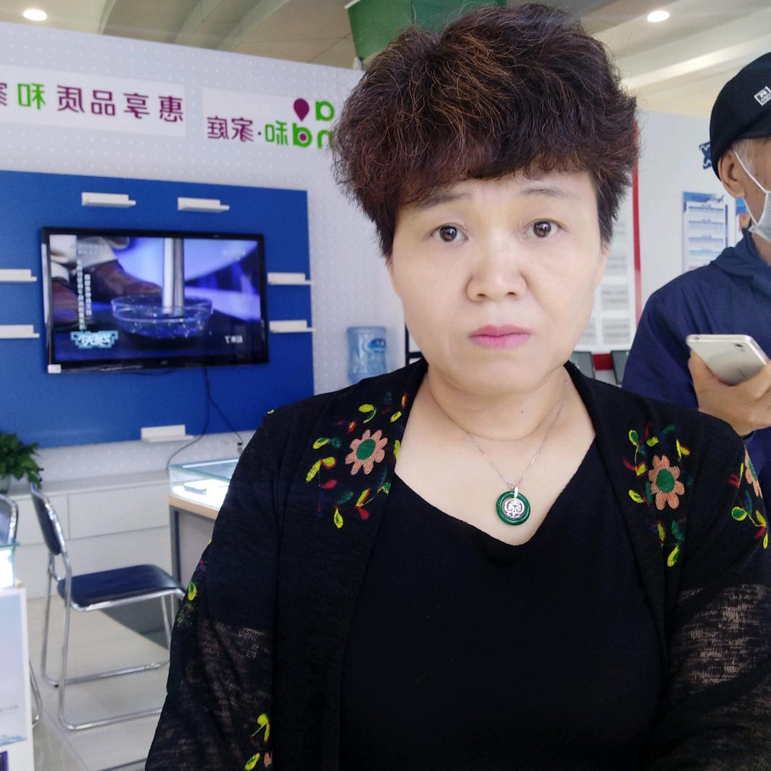 常美霞