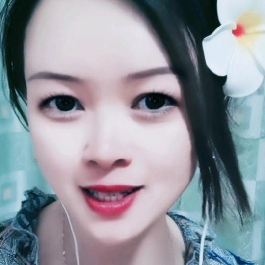 @｛小芳｝🎤TLKG蓝牙声卡耳机