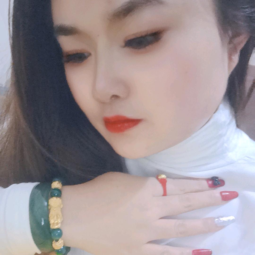 繁华落世丶涐许你一抹红颜