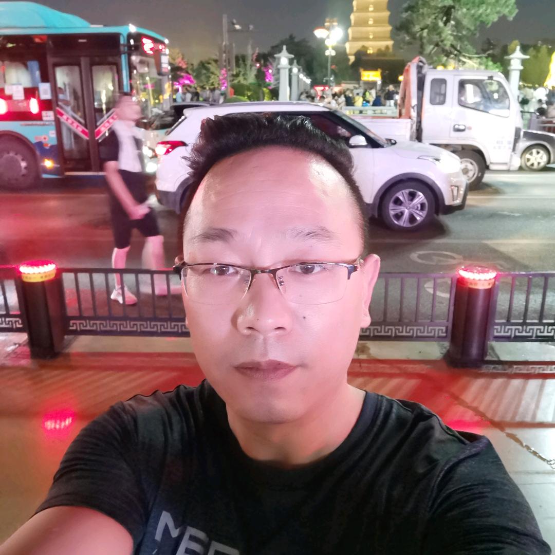 旦总杨卫哥