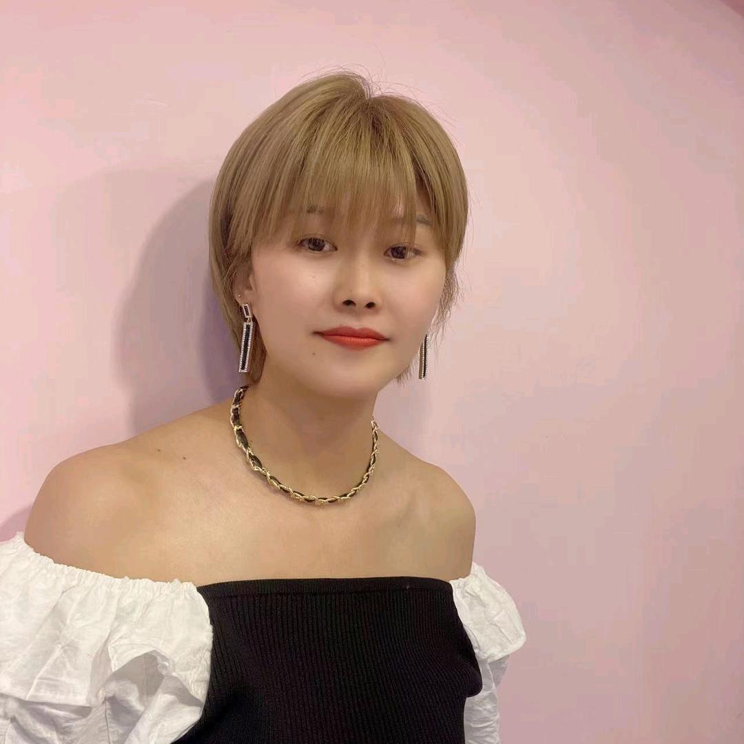 水头镇聖妃木子.减龄发型设计.
