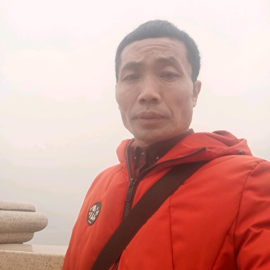 何建陵平平淡淡