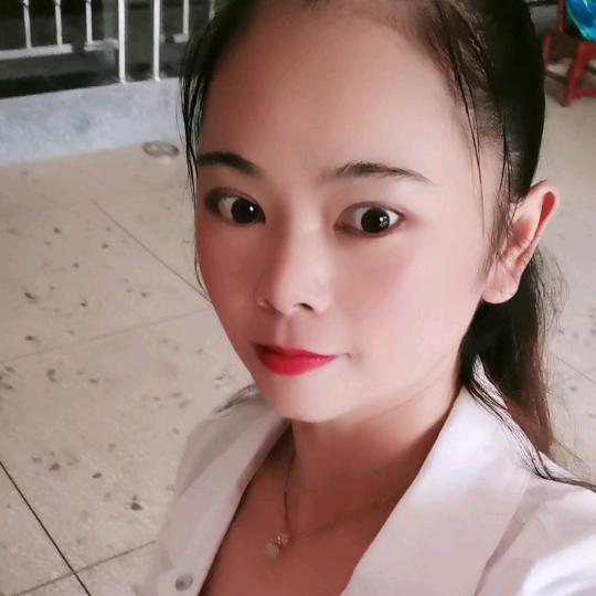 高高   