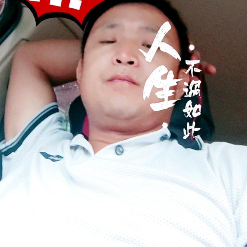 孤狼独行赏月夜