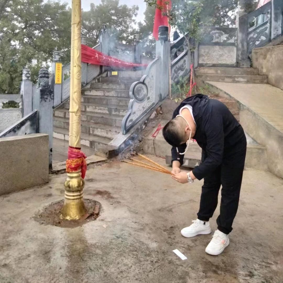 张熠（yi）