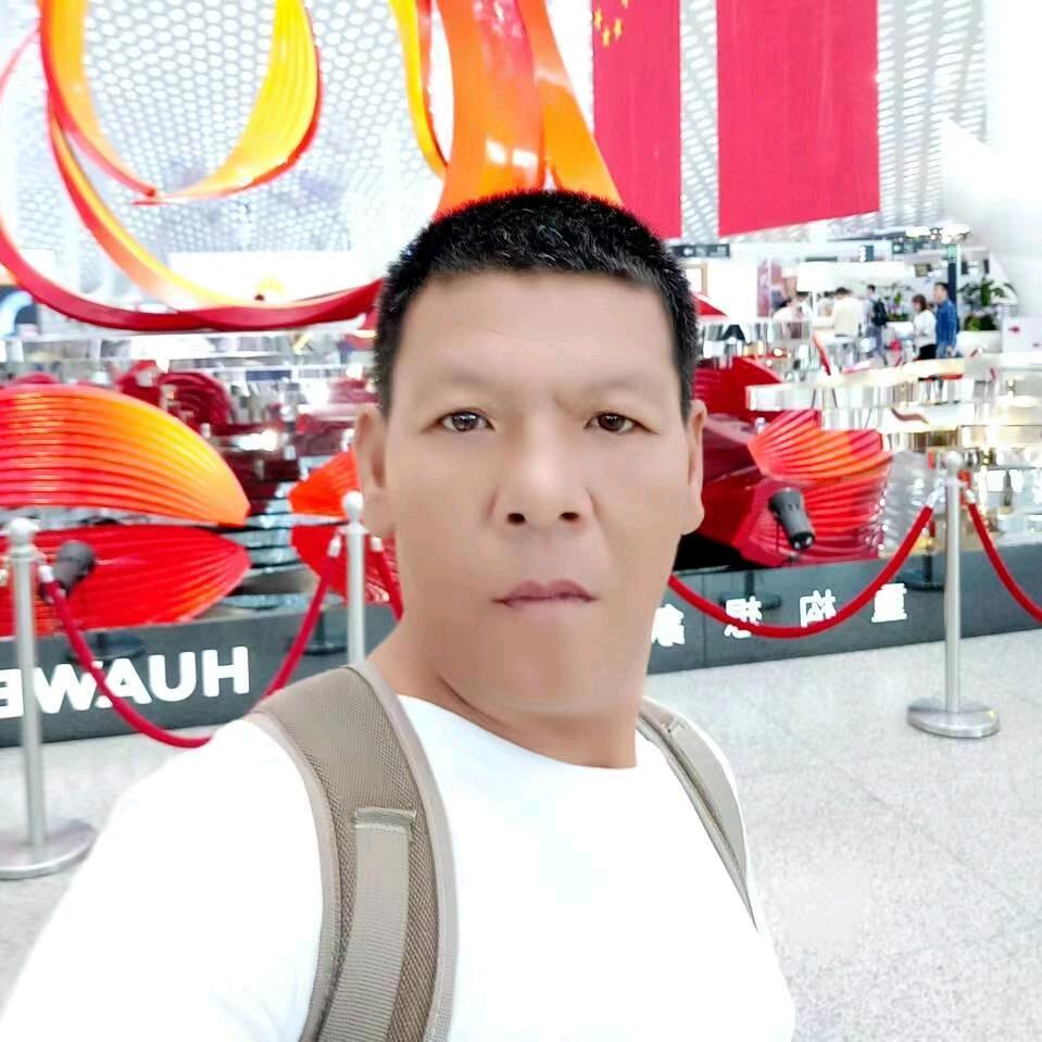 骑着蚂蚁追飞机