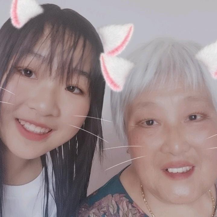 开心的奶奶