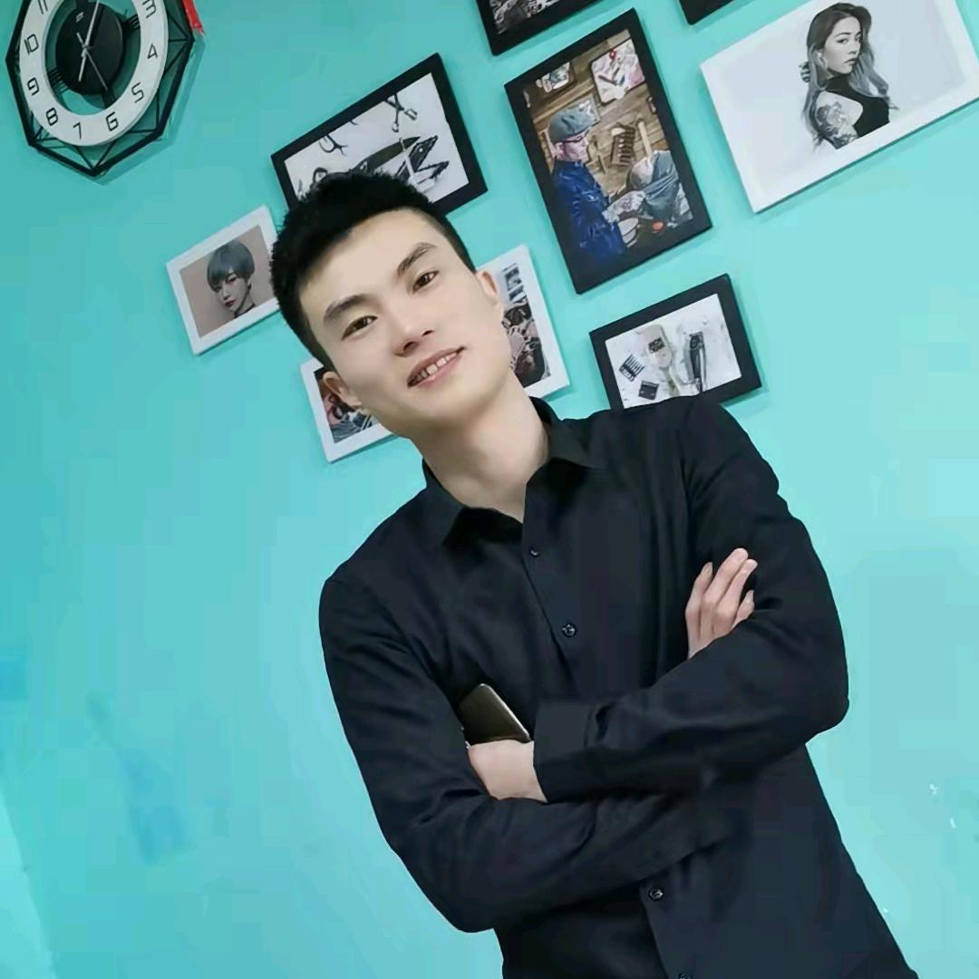 泸州创艺造型减龄发型设计永成