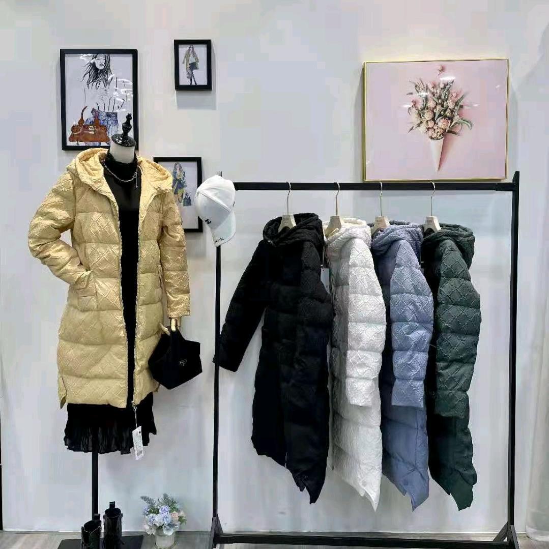 芜湖雅鹿羽绒服工厂店