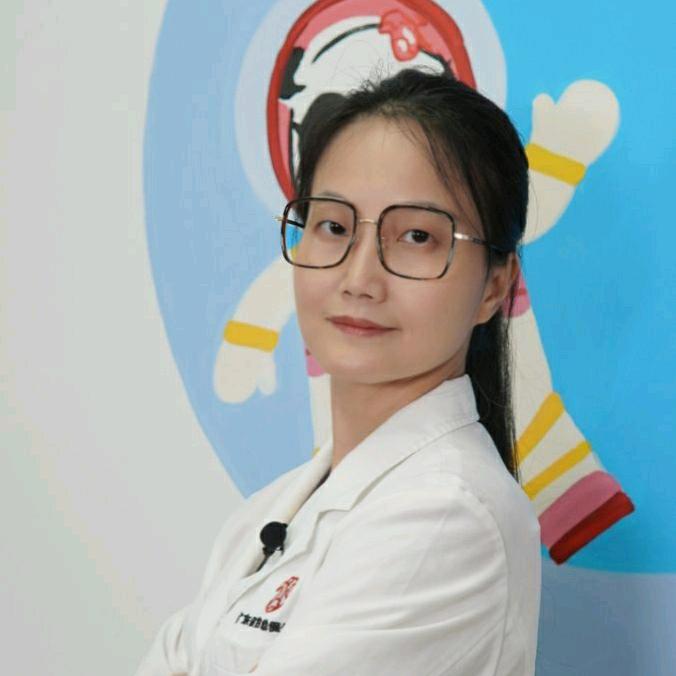 儿科教授吴婕翎