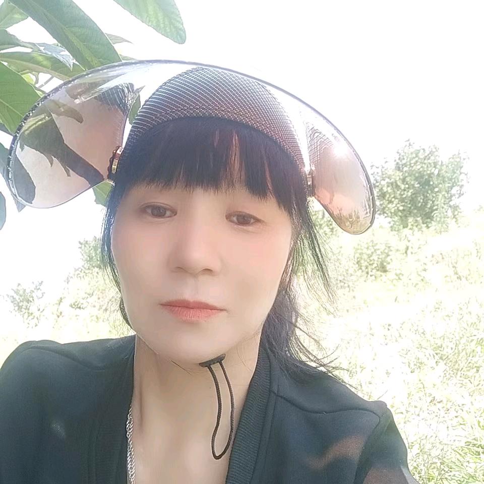 二十多年的单身妈妈，      苦尽甘来