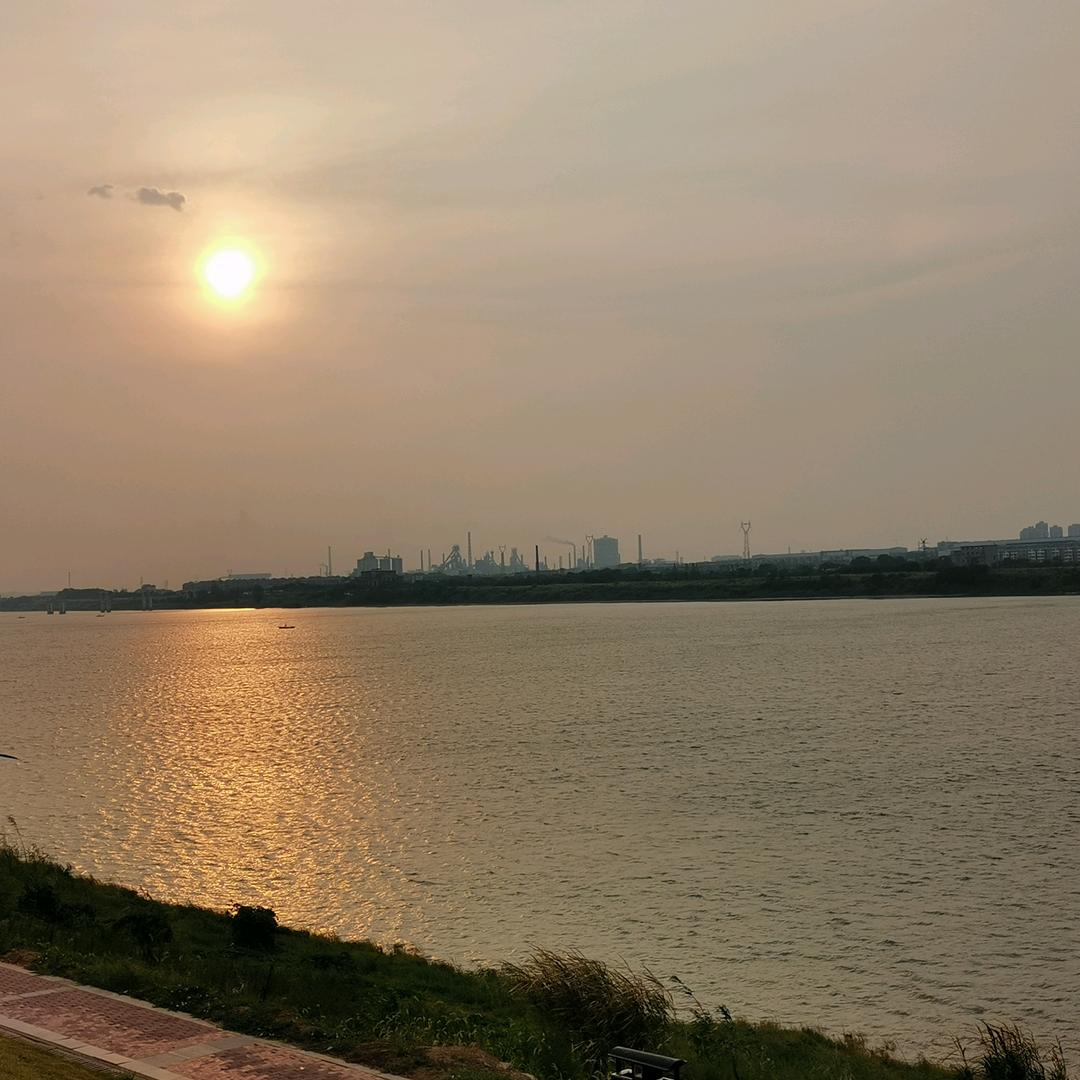 大叔洗榴莲