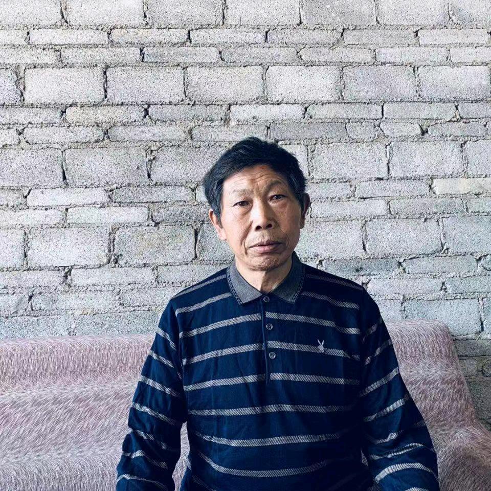 满天飞。周廷付