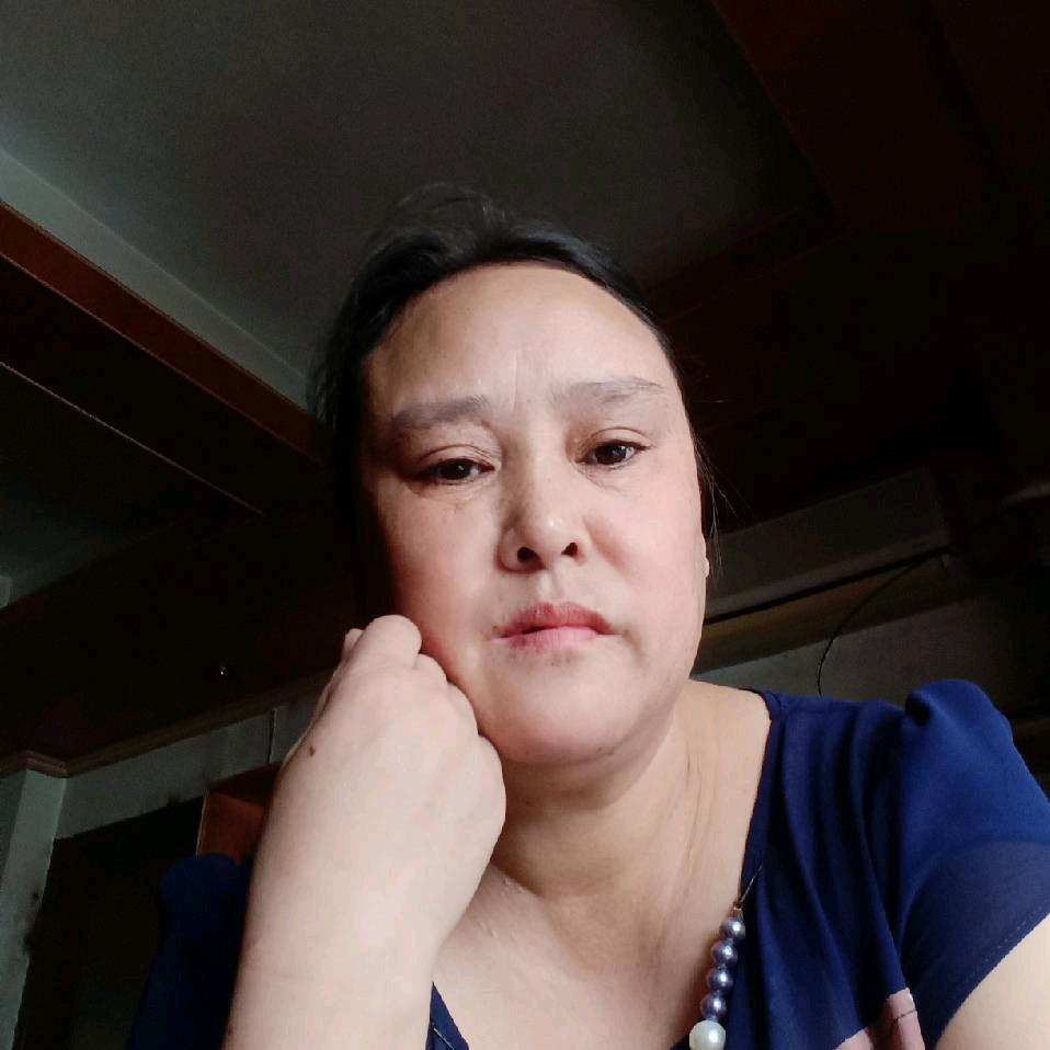 吴群英