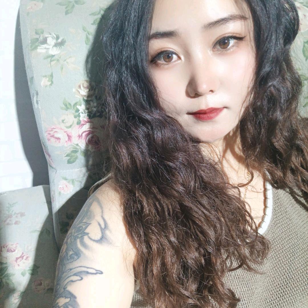 兴平市西城魅绣美甲店