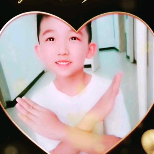 笑笑。幸福一家人