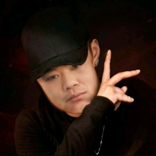 胖哥人很丑
