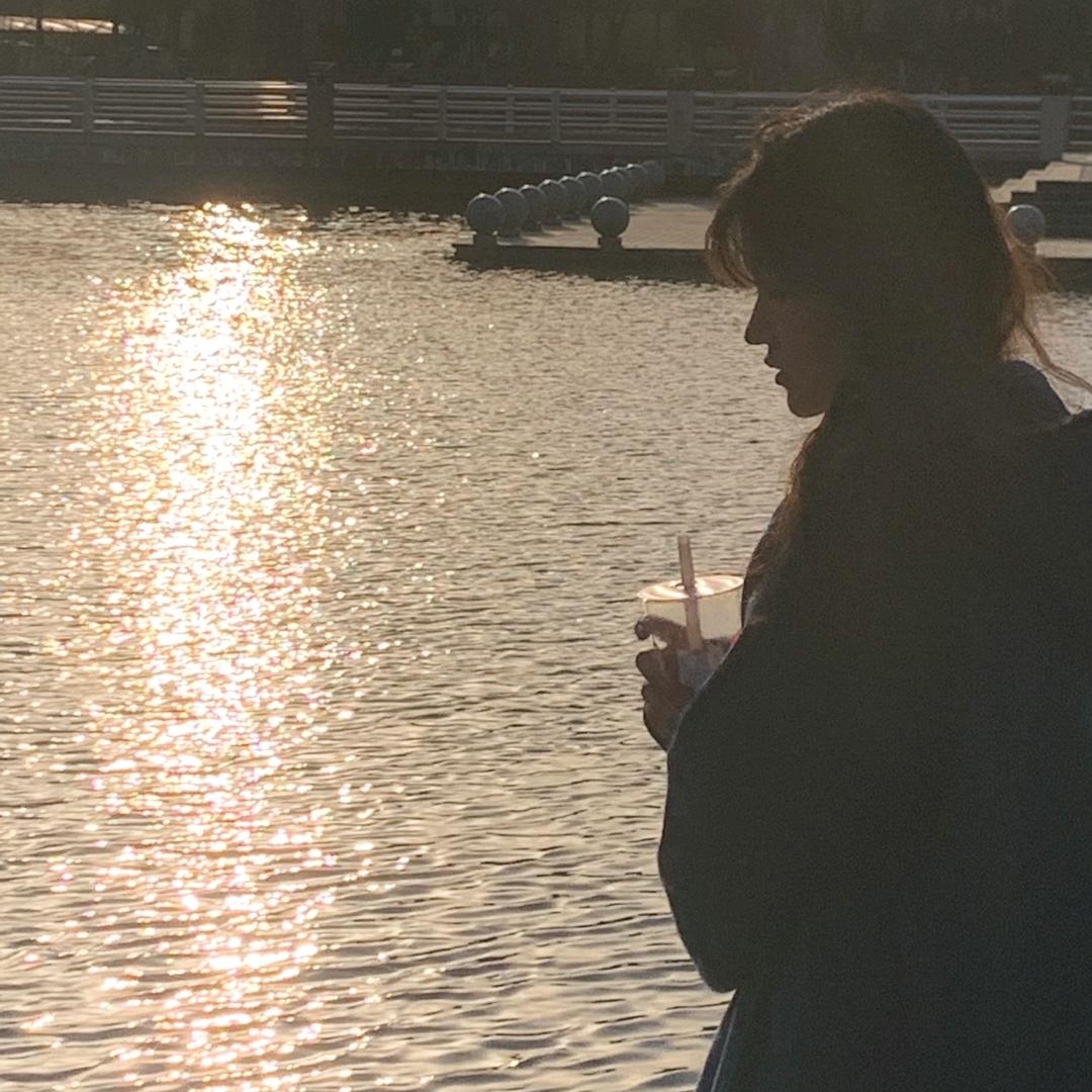 爱吃菠萝🍍🌻（懒洋洋版