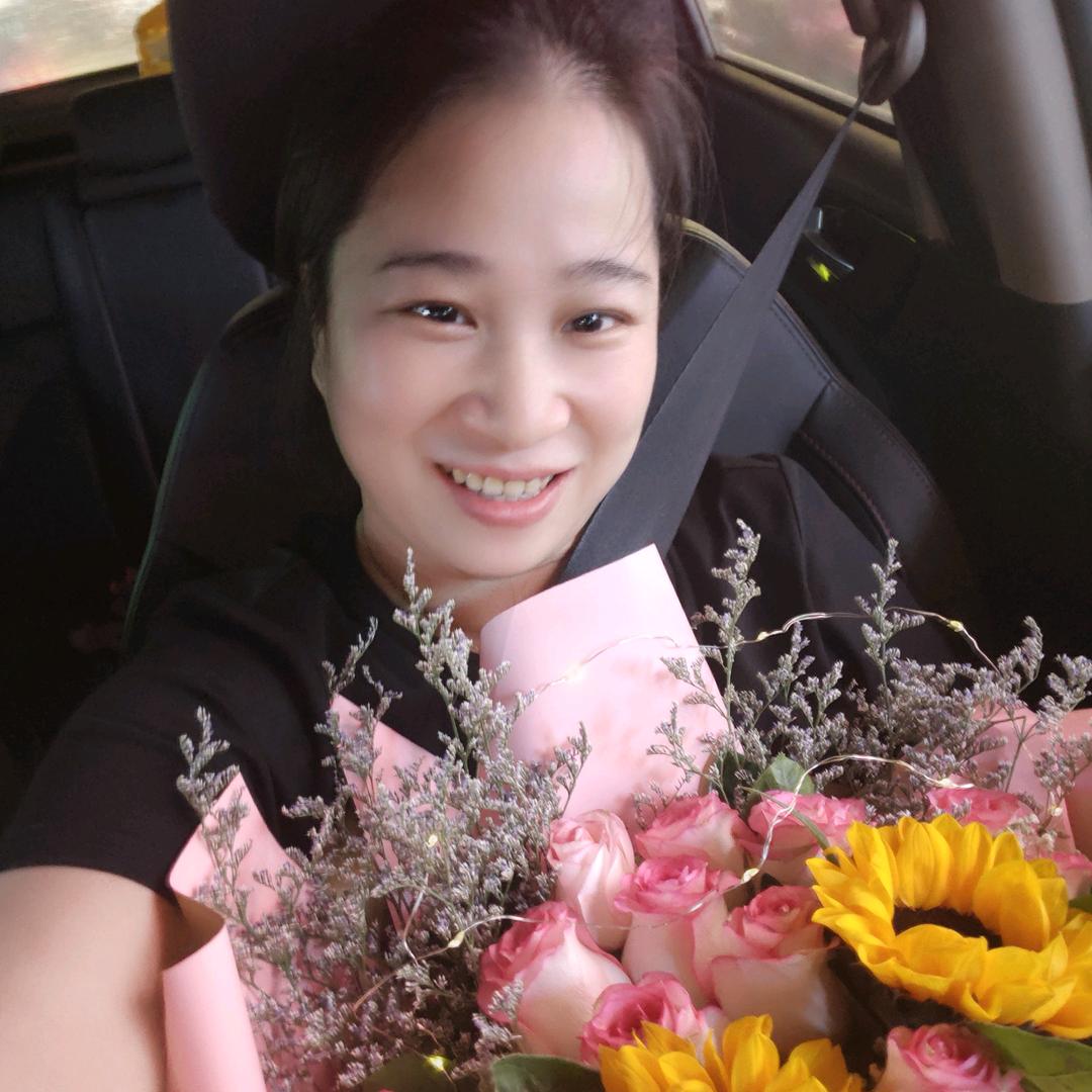 Lily姐