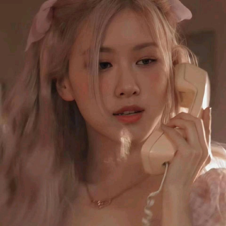 卢白白