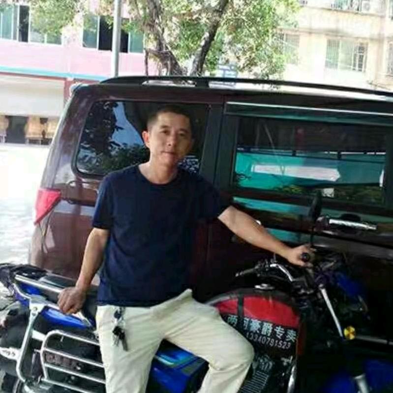 单身，自由生活，大小锣鼓，大小吹，电子琴