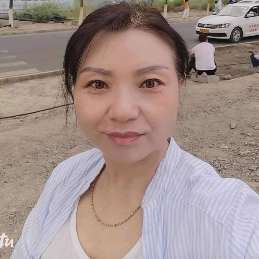 李红