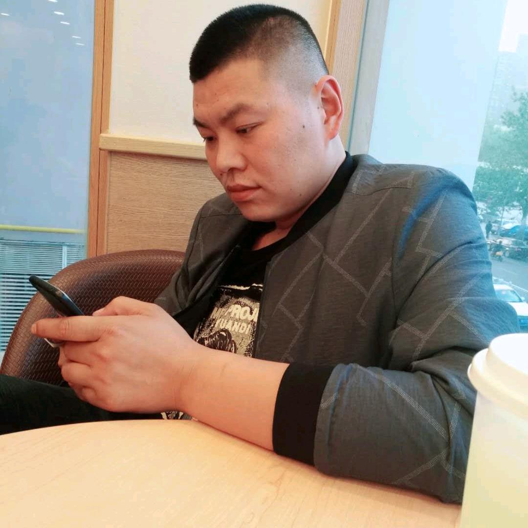 小虎哥╭(╯ε╰)╮