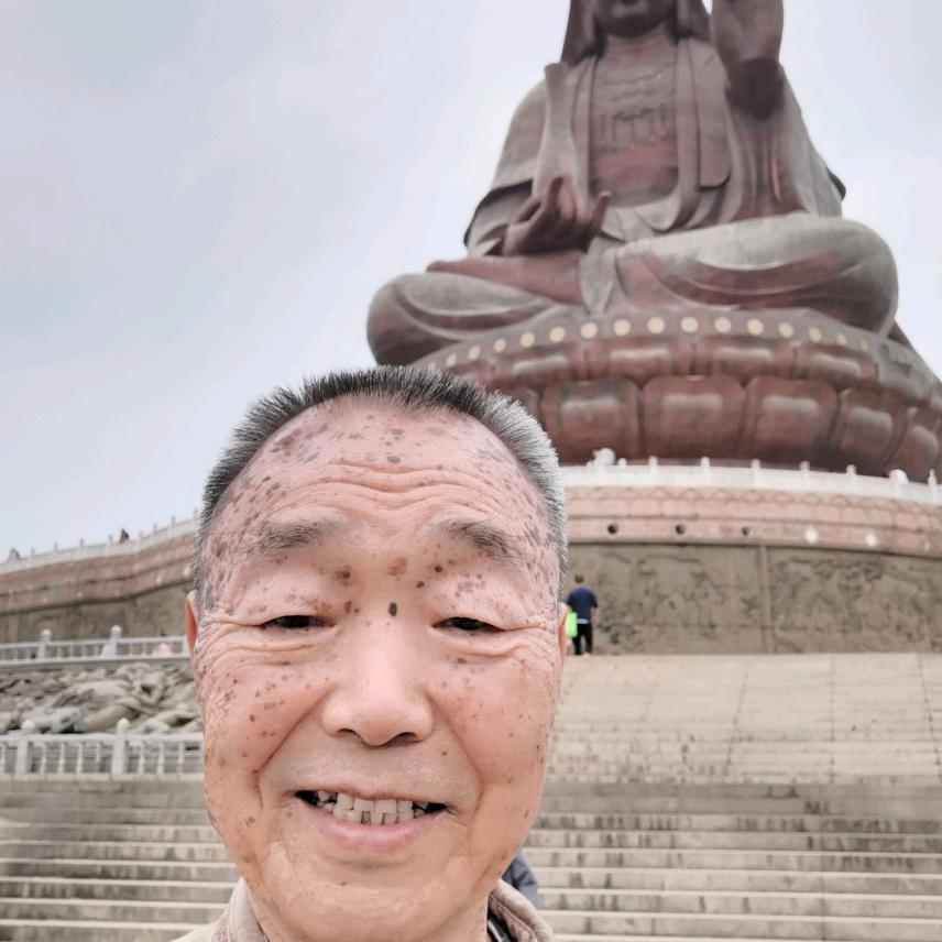 张献春