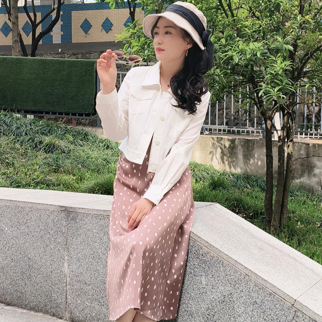 秭归卖女装的玲丫头
