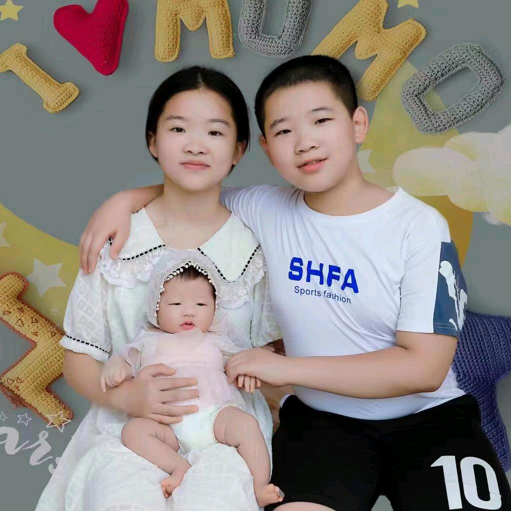 现在的我很快乐٩( •̀㉨•́ )و