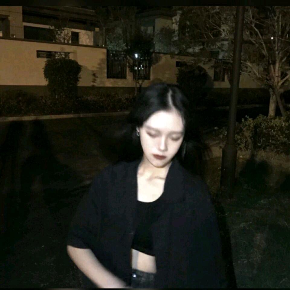 摇子姐（针慧摇）