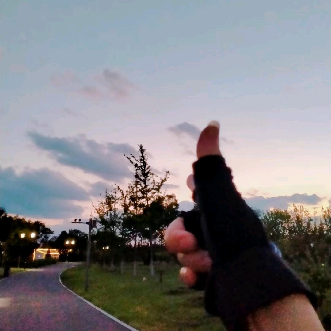 粥末(拒绝私聊谢绝连赞)