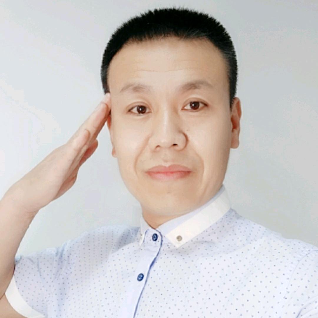 曾经我身穿橄榄绿