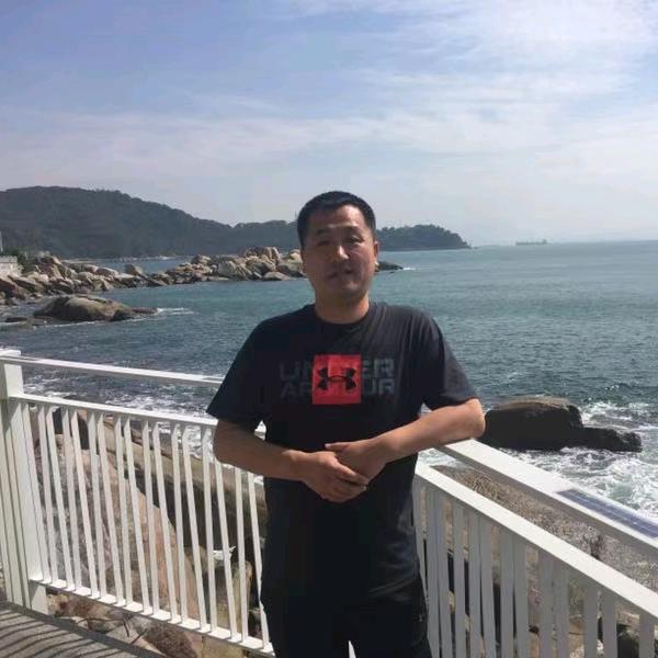 荷 塘