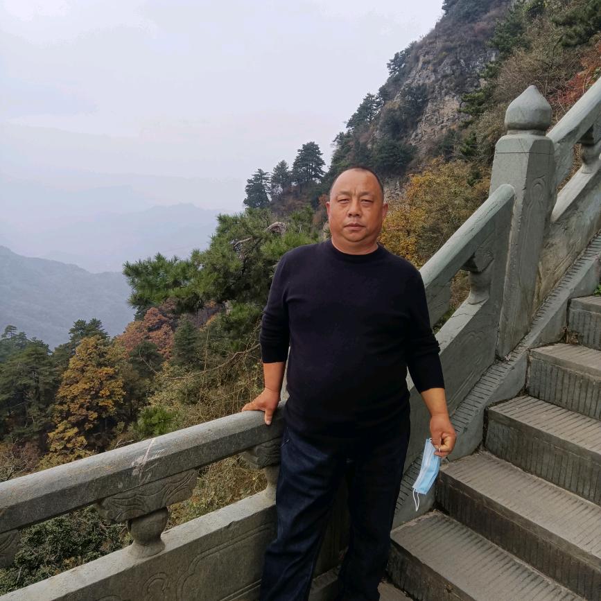 砚山铺驾校，郭