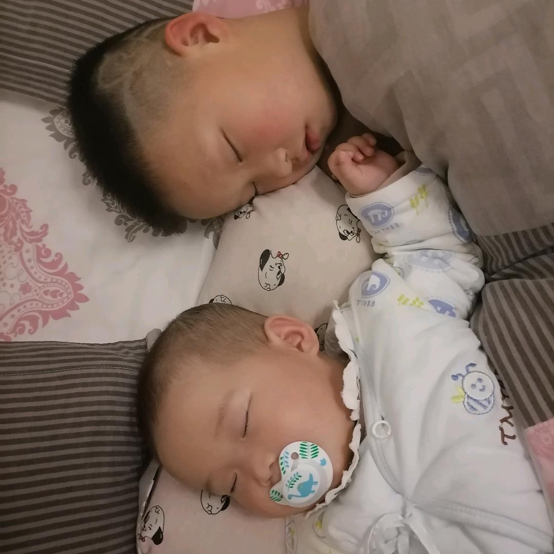 沉默微笑