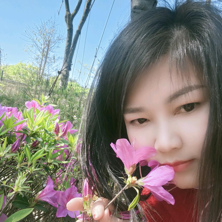 罗英英
