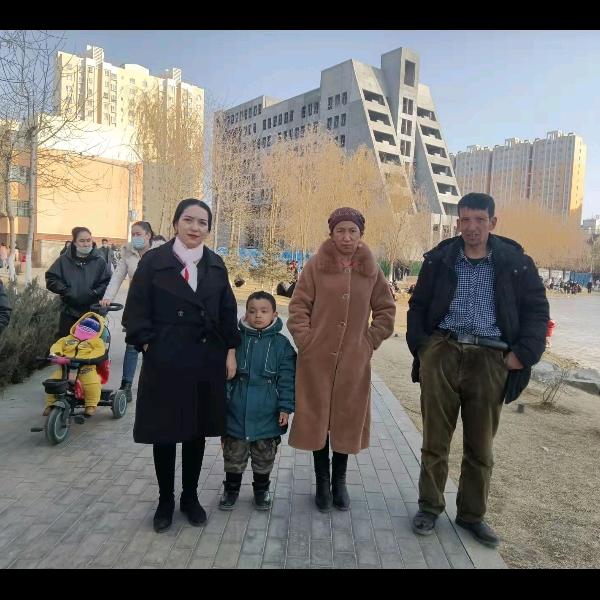 吐尼牙孜。艾山