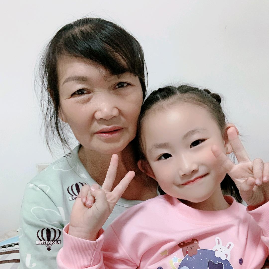 肖春花的百货店