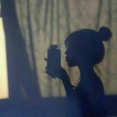 指尖、花凉忆成殇