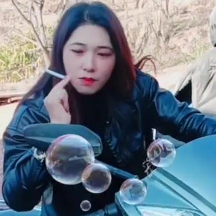 不会撒娇的女人