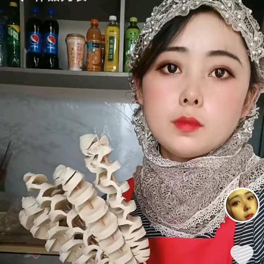 卖烧烤的兰梅吖！