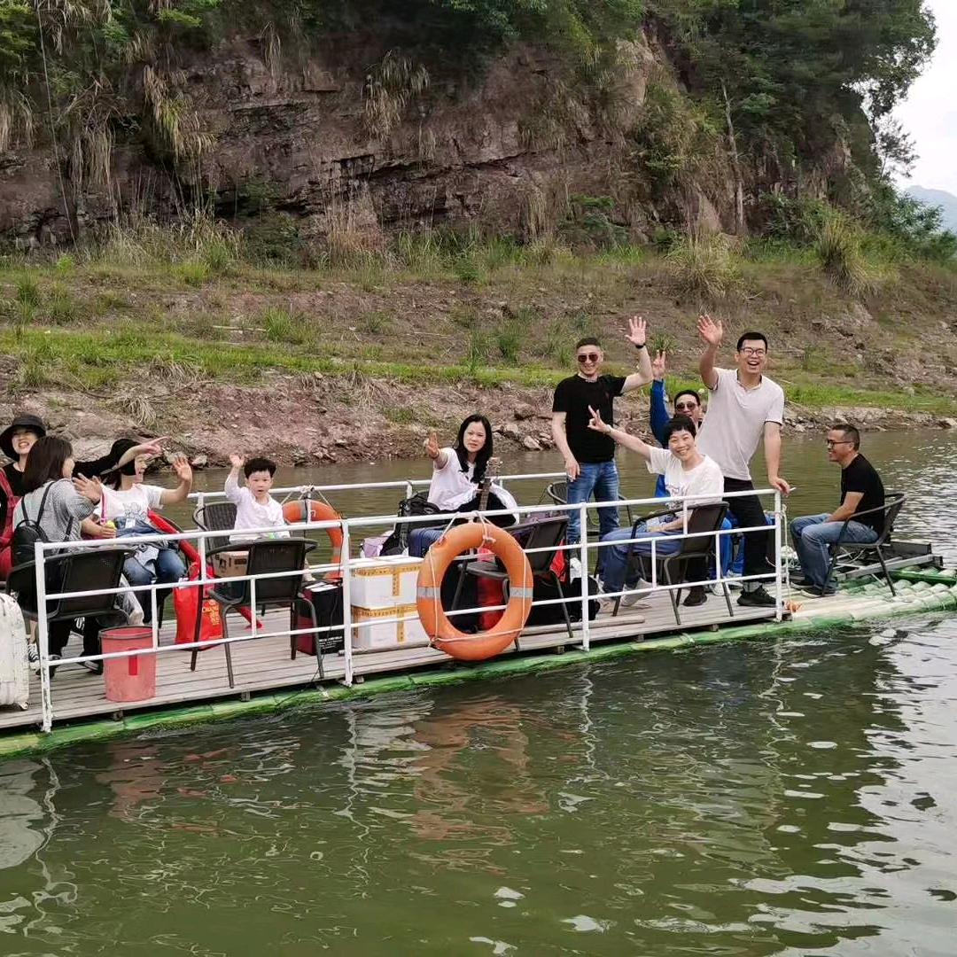 白鹤山庄小卖部