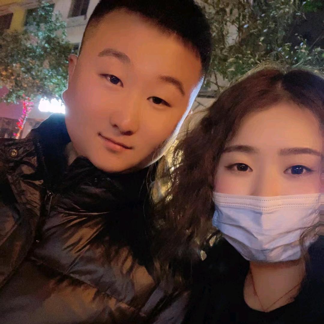 张伟