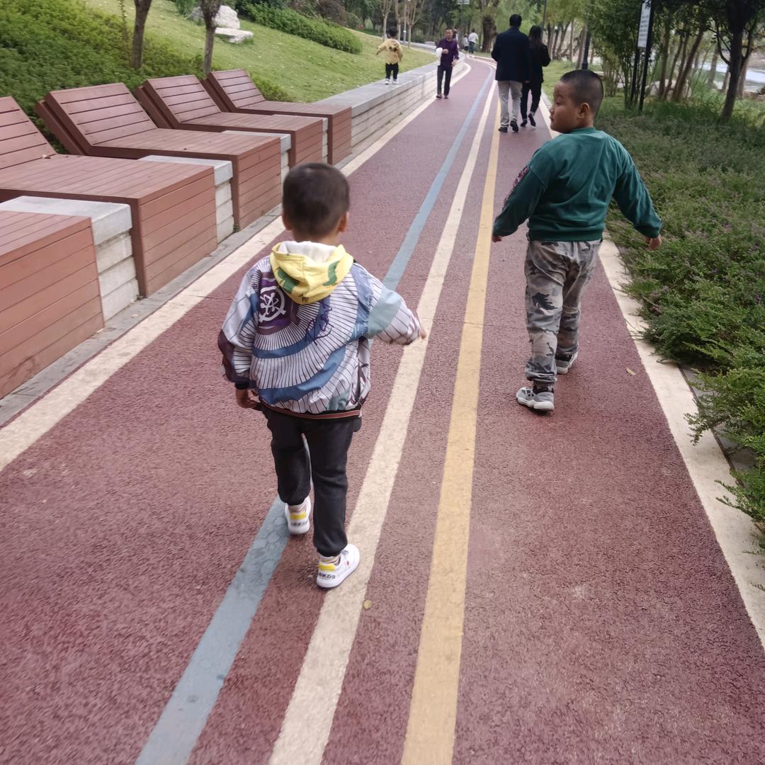 情一动@心就会痛