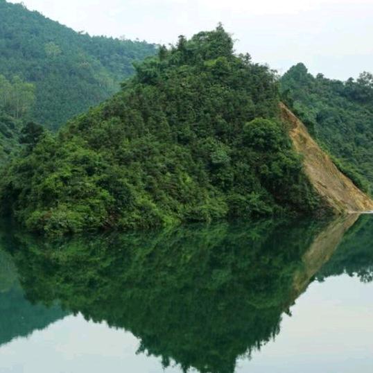 风轻云淡。