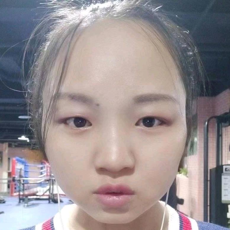 原来秦川现打肉夹馍～张佩