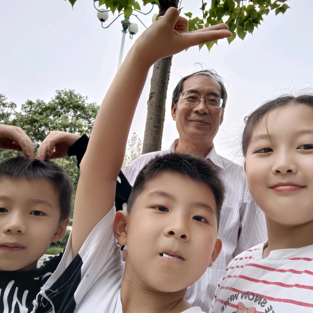戚小宝