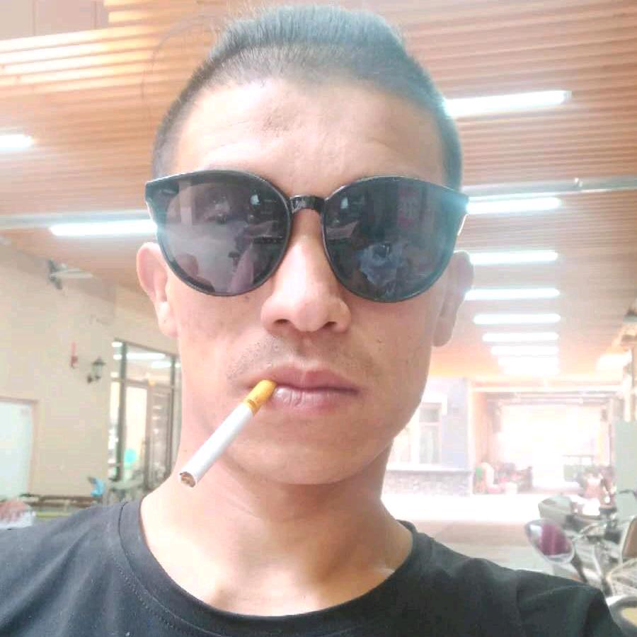 昌哥，网红。大号